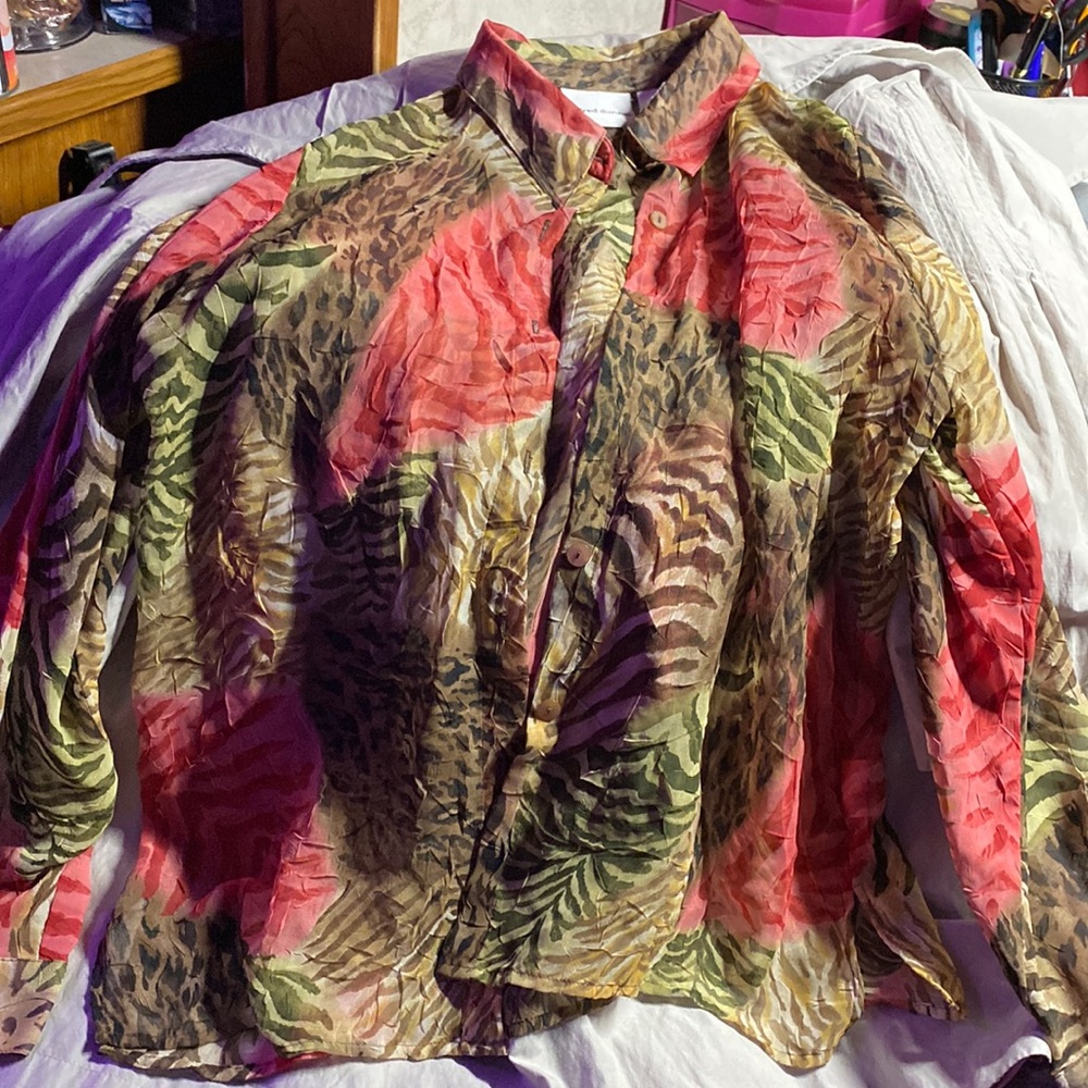 Shirt by Alfred dunner. Thin blouse